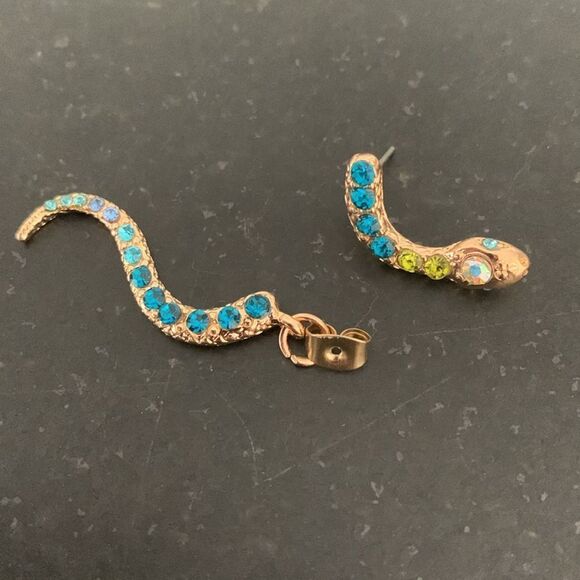 Pavé Crystal Cobra Snake Swivel Front & Back Linear Earrings Tail Unisex NEW - Picture 6 of 9